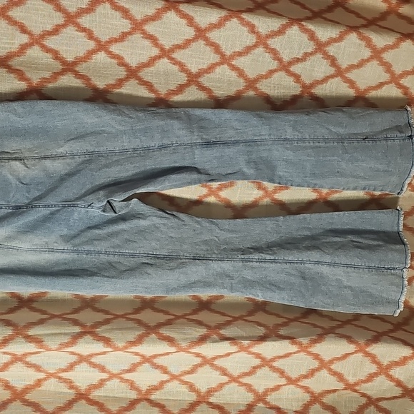 Women's Blue Flared Jeans - Picture 6 of 7
